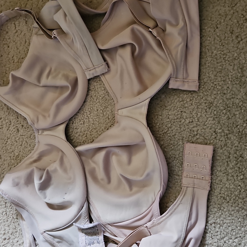 Bali 8 Assorted Lace & Solid Bras 36C Bundle - Picture 8 of 14